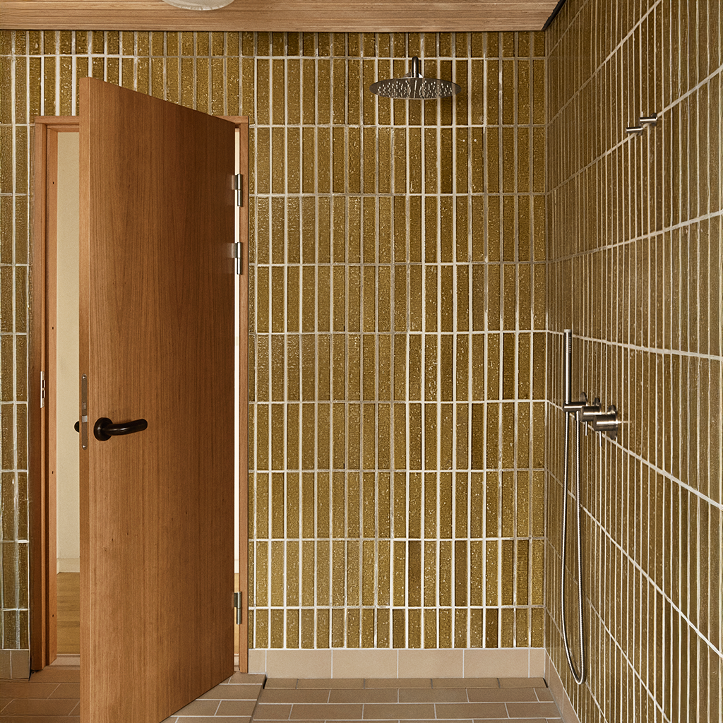 Qtoo Shower Set