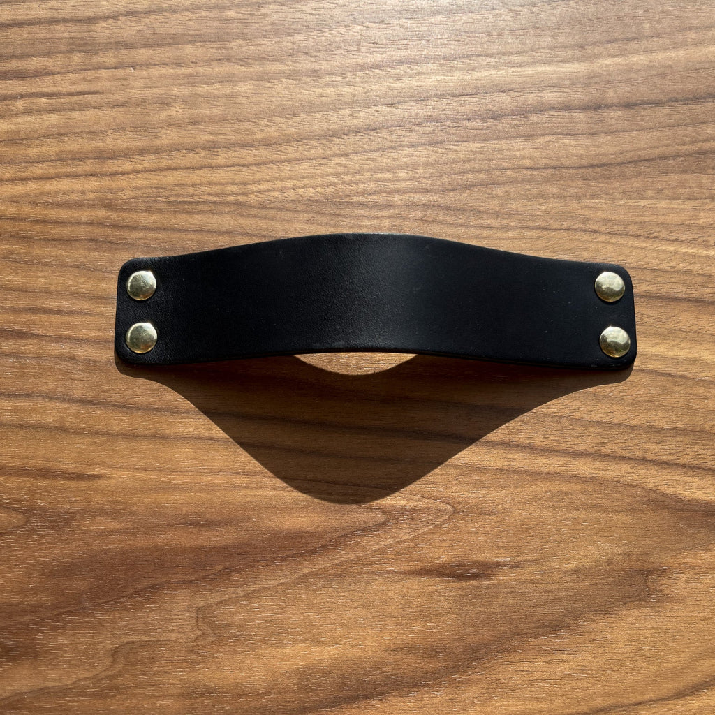 SP01 Smooth Leather Strap Pull