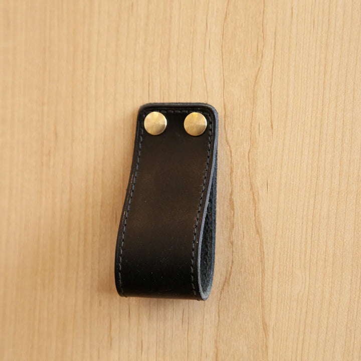 ST-LP01 Stitched Leather Loop Pull
