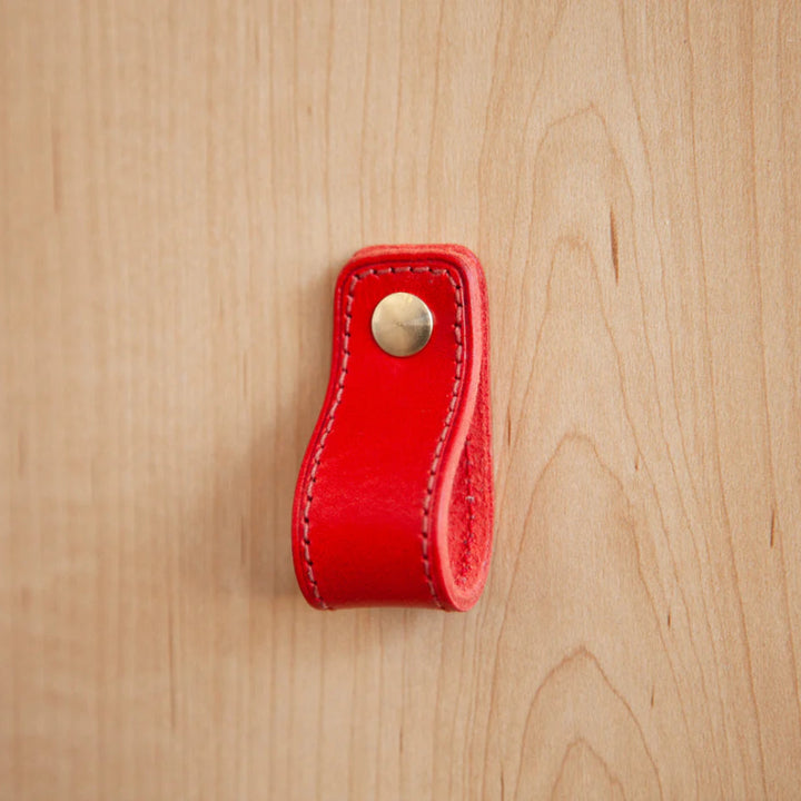 ST-LP02 Stitched Leather Loop Pull