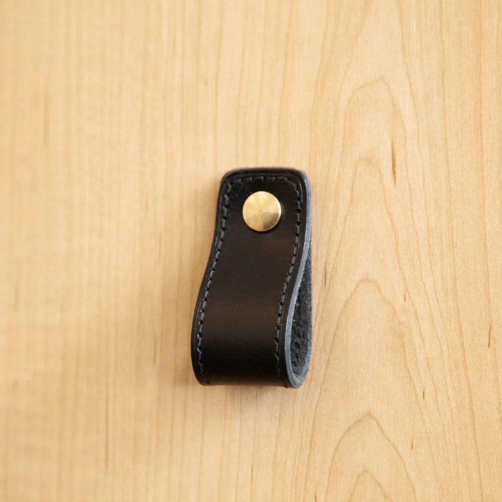 ST-LP02 Stitched Leather Loop Pull