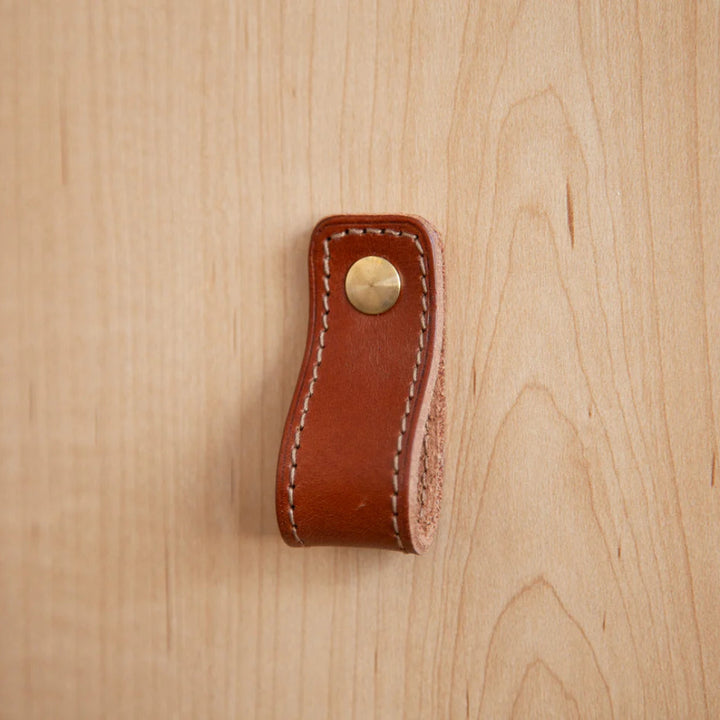 ST-LP02 Stitched Leather Loop Pull