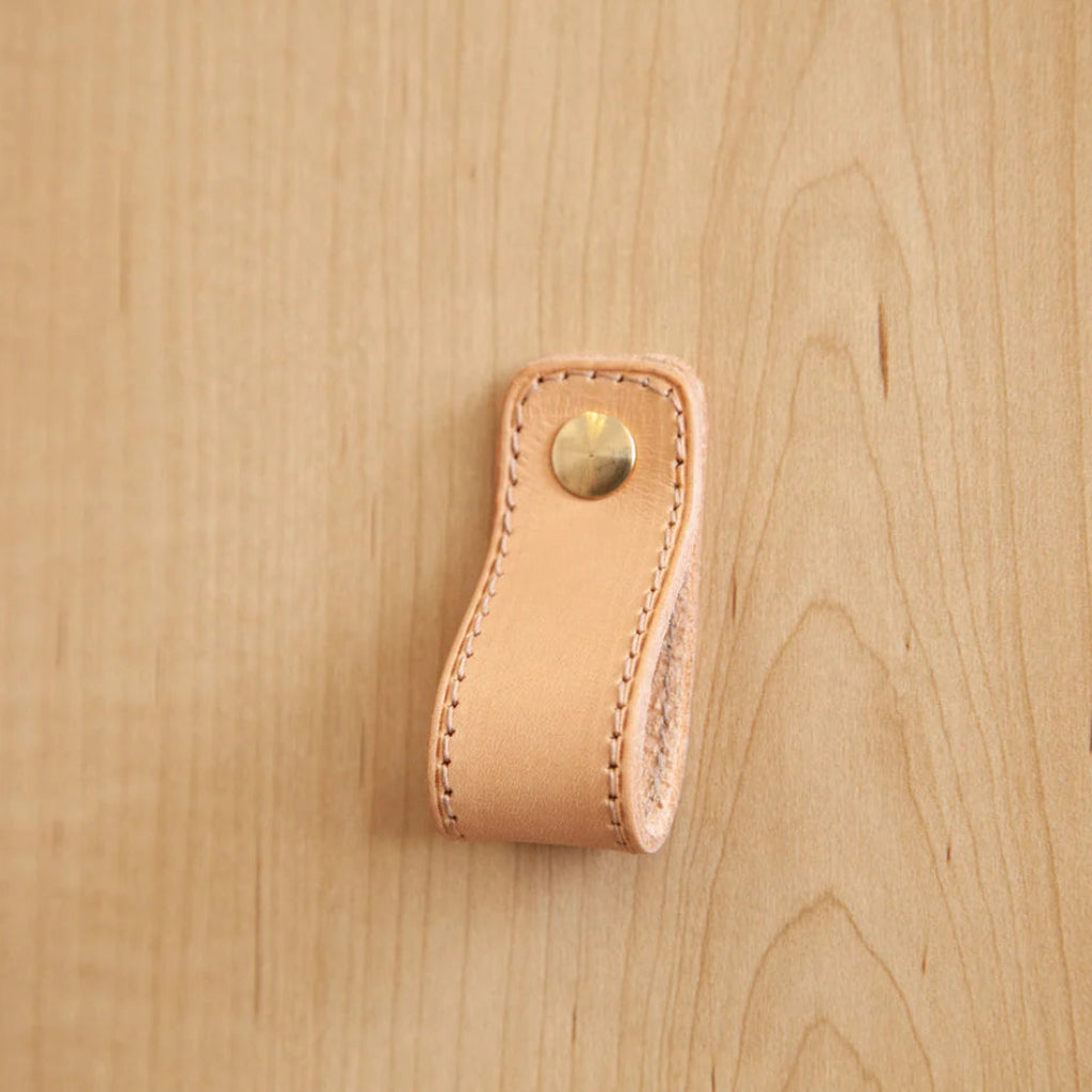 ST-LP02 Stitched Leather Loop Pull