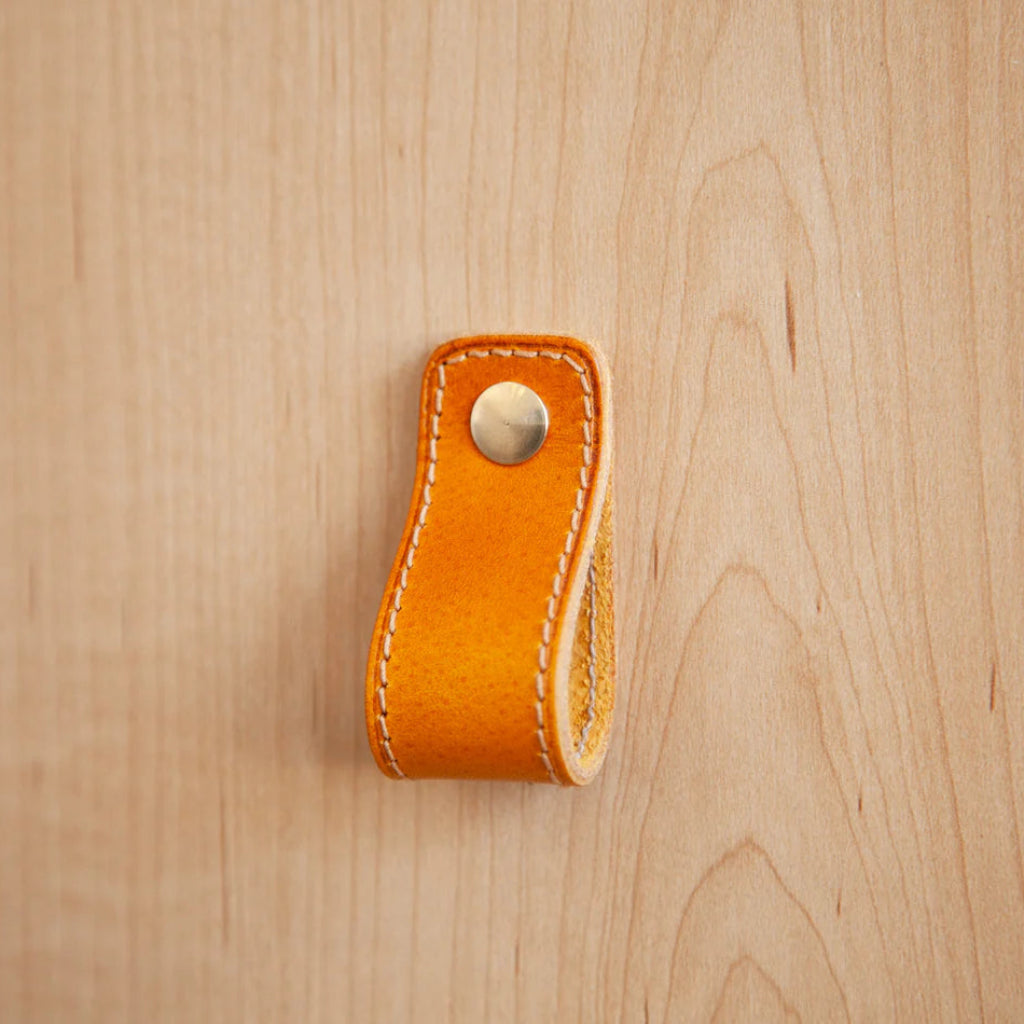 ST-LP02 Stitched Leather Loop Pull