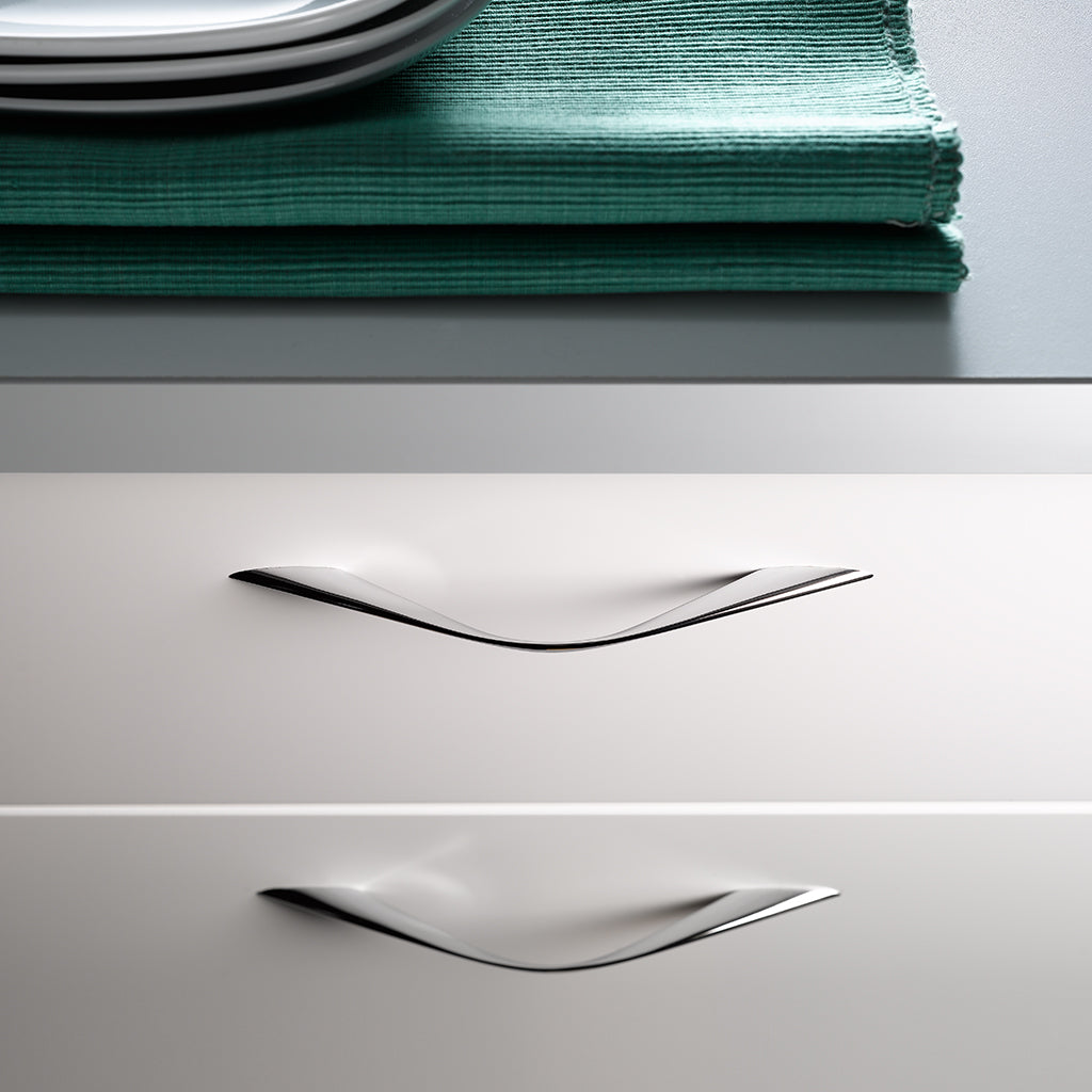Fluid and minimal cabinet handles from Klodea