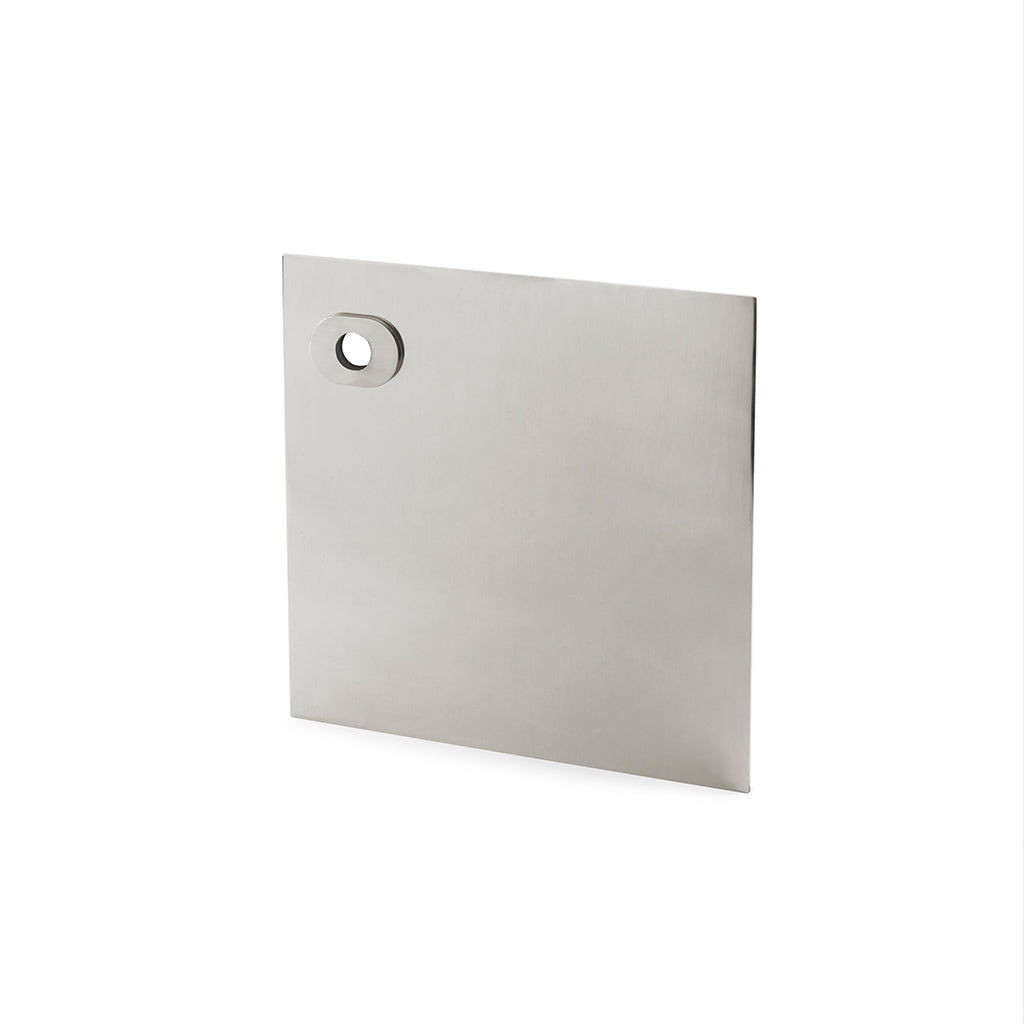 A Maison Vervloet Stardust Smooth Square Backplate with a hole in the middle.