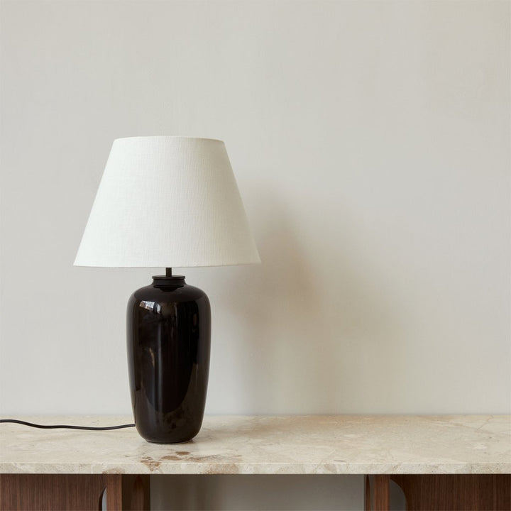 menu torso lamp in black