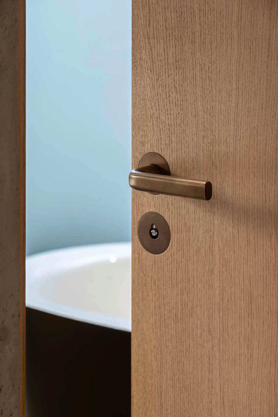 Satin FSB 1267 lever on a white oak door at the Dinesen apartment in New York